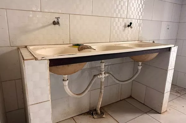 Casa para aluguel, 3 quartos sendo 1 suíte, garagem coberta 2 vagas. Valor acessível. - Foto 16