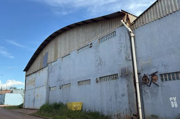 Barracão para aluguel, 24mx30m, Com Área total de 720 m²,  Beira rio 2 - Parauapebas - PA