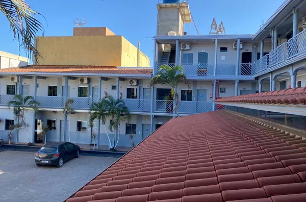 Hotel para venda, possui 43 apartamentos, ótima localização, bairro Centro - Canaã Dos Carajás/PA.