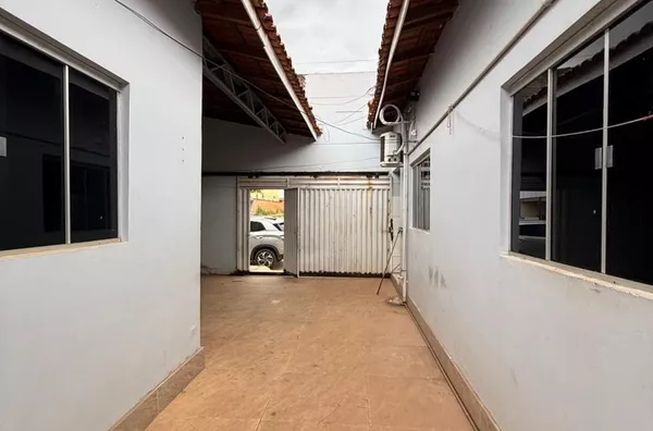 KITNET PARA ALUGUEl. Dispões de 1 (um) quarto e uma banheiro, localizada no bairro Monte Castelo em Canaã dos Carajás