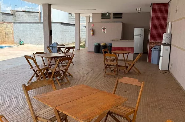 Apartamento mobiliado disponivel para locação no Cond. Resid. Tarsicio Schettino II, possui 2 quartos sendo 1suíte, sala, cozinha, banheiro social, area de serviço, varanda e 01 garagem, Vale do sossego, Canaã dos carajás - PA.