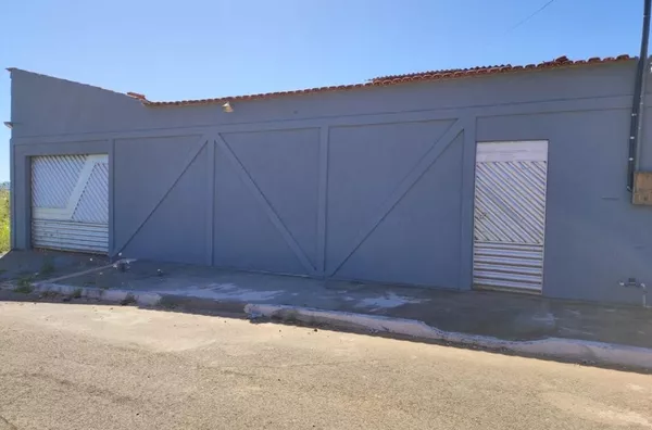 Casa para aluguel 03 quarto(s) sendo 01 suíte, portão eletrônico, área externa ampla,  Vale do Sossego canaã dos carajás