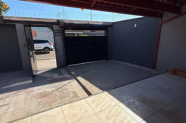 Casa para aluguel,  - O imóvel conta com 3 quartos, sendo 2 suítes, além de banheiro social, sala de estar, sala de jantar, cozinha e uma excelente área gourmet,- Bairro, Nova Canaã Ii