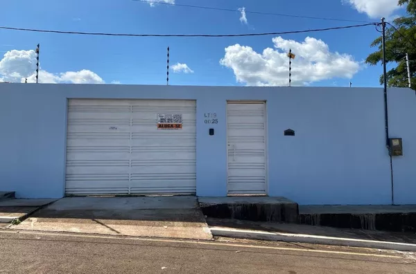 Casa para Aluguel – Canaã dos Carajás, Excelente oportunidade no bairro Nova Canaã II!  3 quartos, sendo 1 suíte  Sala confortável e bem iluminada  Cozinha funcional  1 banheiro social  Área de serviço.