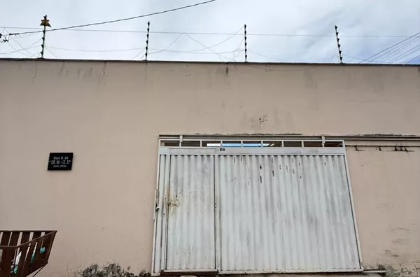 Kitinete/Conjugado para locação, composta por 1 suíte com banheiro privativo, sala integrada e área de serviço. Ideal para quem busca praticidade e conforto. Localizada no bairro Ouro Preto, em Canaã dos Carajás - Pará