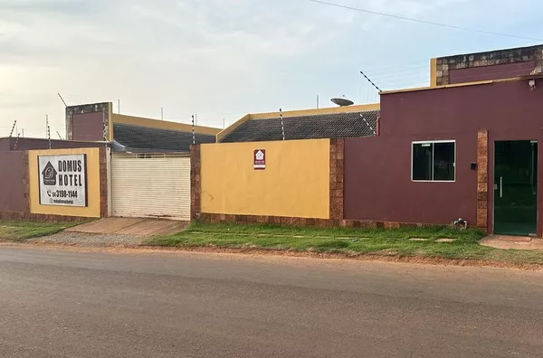 Hottel, possui 16 apartamentos,  todos com ar-condicionado, tv, frigobar, armário e cama, Vale Dos Carajás, Canaã Dos Carajás