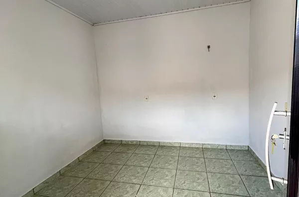 Kitinete / conjugados para aluguel, 1(uma) sala e 1(um) quarto com banheiro, área de serviço externa, entrada compratilhada, ouro preto Canaã dos Carajás