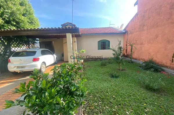 CA1255 - Casa para venda no Centro em Assis