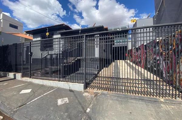 PR2288- Prédio Comercial de 3 andares para locação no Centro de Assis