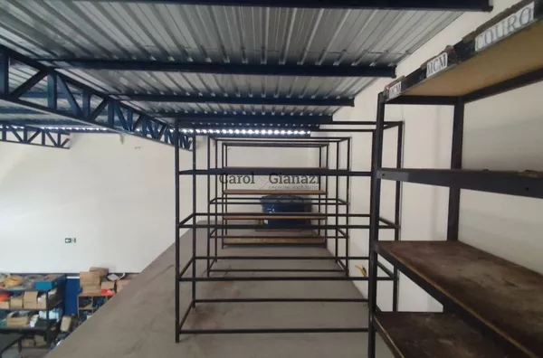 SA2470- Salão Comercial para locação na Avenida Paschoal Santilli em Assis