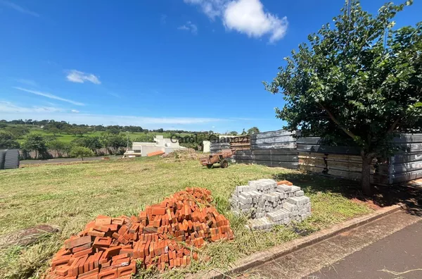 TE1741 - Terreno para venda no  Residencial Village Damha Assis