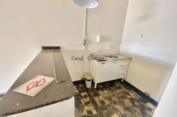 SA2143-Sala comercial na Avenida Dom Antônio em Assis