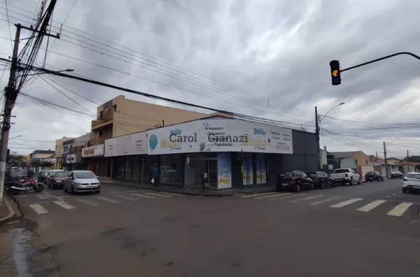 SA2727-Sala comercial para locação no Centro de Assis