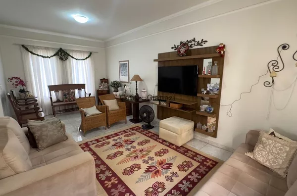 CA1665 - Casa à Venda no Jardim Monte Carlo em Assis