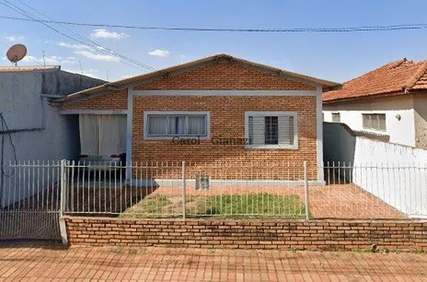 CA1657 - Casa à Venda no Centro de Assis