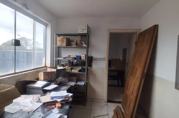 PR2915-Prédio comercial para locação na Avenida Dom Antônio em Assis