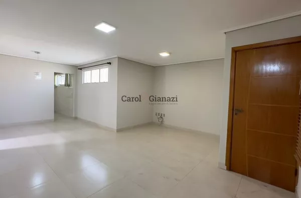 CA1530 - Casa à Venda na Vila Santa Cecília em Assis