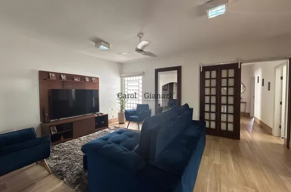 CA1653 - Casa à Venda na Vila Xavier em Assis