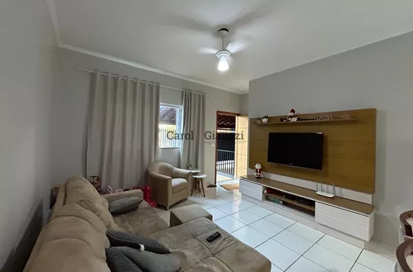 CA1708 - Casa à Venda no Jardim Monte Carlo em Assis