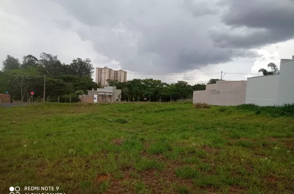 TE1604 - Terreno à Venda no Alto dos Ipês em Assis