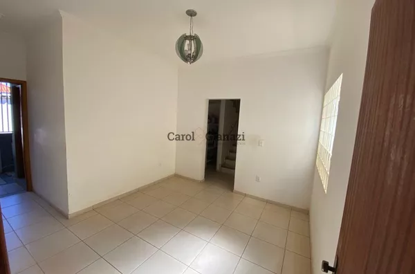 CA2006- Casa para venda no Centro de Assis