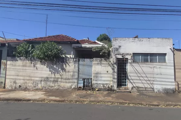 CA2797-Casa para venda no Centro de Assis