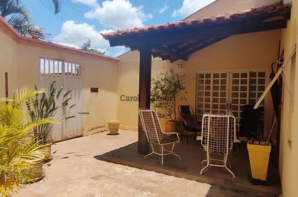CA1105 - Casa à Venda no Jardim Canadá em Assis