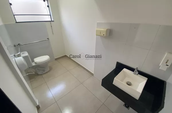 SA2088- Sala comercial para locação próxima ao clube São Paulo em Assis