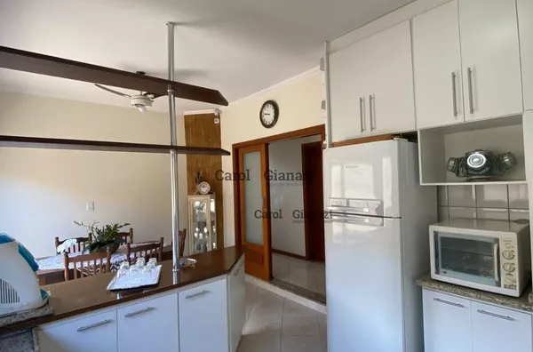 CA873 - CASA À VENDA NO CENTRO