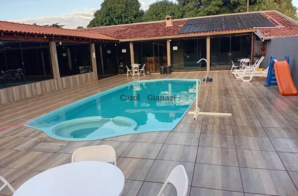 CH2493- Chácara Completa de Alto Padrão – Praticamente Dentro da Cidade 