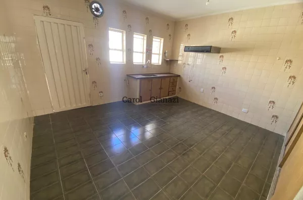 CA2574- Casa para locação no Centro de Assis - Foto 4