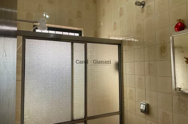 CA1657 - Casa à Venda no Centro de Assis