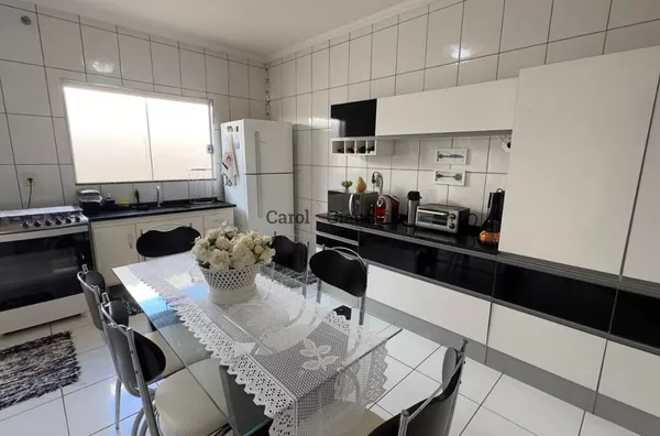 CA1665 - Casa à Venda no Jardim Monte Carlo em Assis