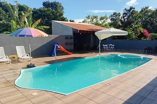 CH2493- Chácara Completa de Alto Padrão – Praticamente Dentro da Cidade 