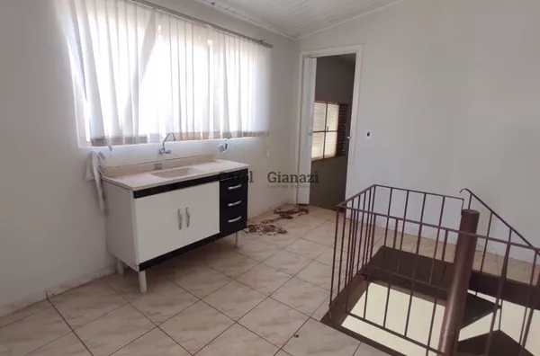 SO1275 - Casa para venda no Jardim Paulista em Assis