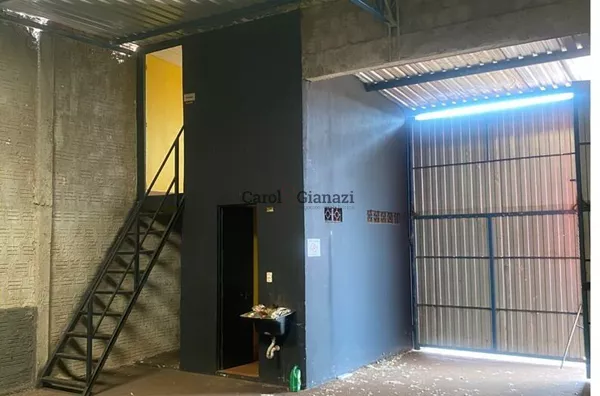 BA1994- Barracão para locação no centro de Candido Mota