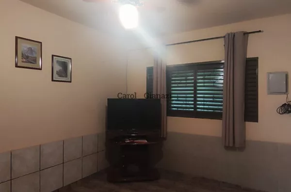 CH1125 - Rancho para venda, Candido Mota