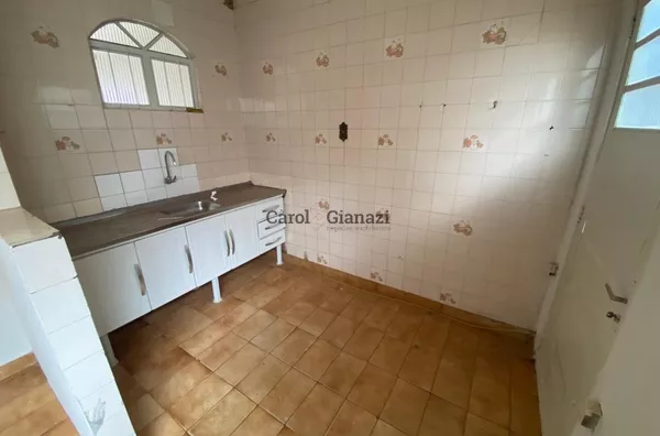 CA2256- Casa para locação próxima ao Mc´Donalds em Assis