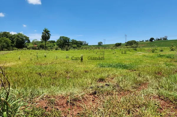 CH1107 - Chácara à Venda na Água da Cabiúna em Assis