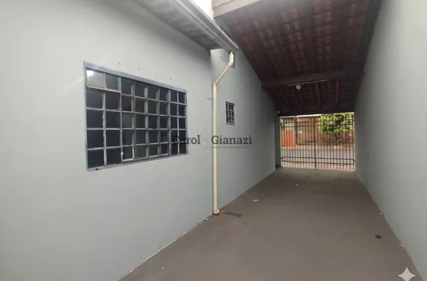 CA2147- Casa para venda na Vila Progresso em Assis