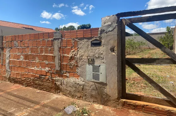 TE1532 - Terreno à Venda na Vila Tênis Clube em Assis