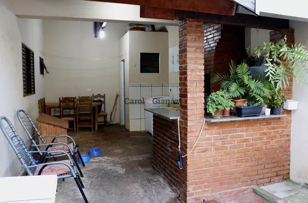 CA1717 - Casa à Venda no Parque Das Flores em Assis