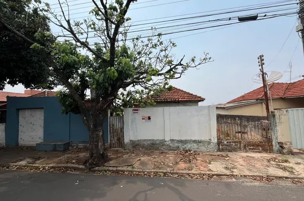 TE1549 - Terreno com casa à Venda no San Fernando Valley em Assis