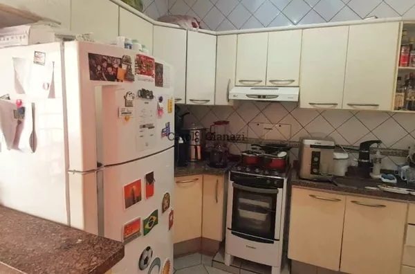 CA2350- Casa para venda próxima ao Tênis Clube em Assis
