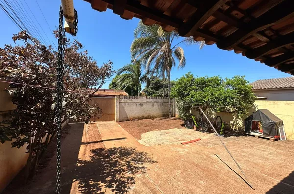 CA1092 - Sobrado à Venda no Jardim Paulista em Assis