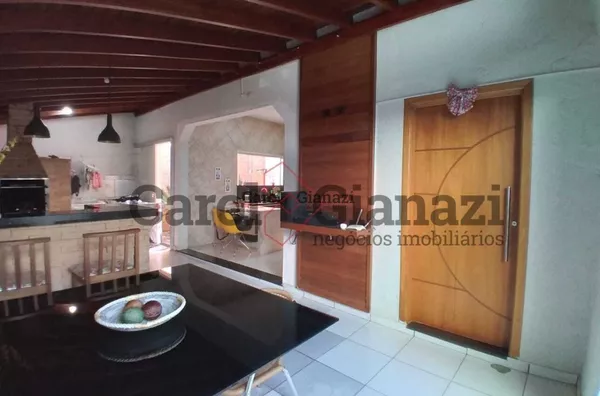 CA532 - CASA JARDIM PARANÁ