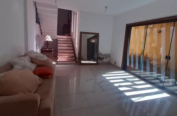 CA2286- Casa para venda no Centro em Assis