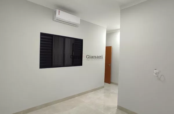 SUÍTE COM AR CONDICIONADO