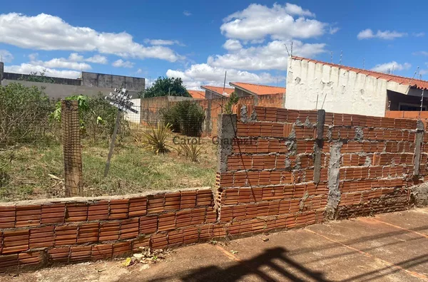 TE1532 - Terreno à Venda na Vila Tênis Clube em Assis