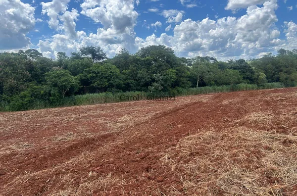 TE2547-Terreno para venda na Estrada Assis/ Tarumã